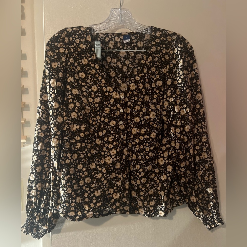 2 for $5, Black Floral Old Navy Peasant Top